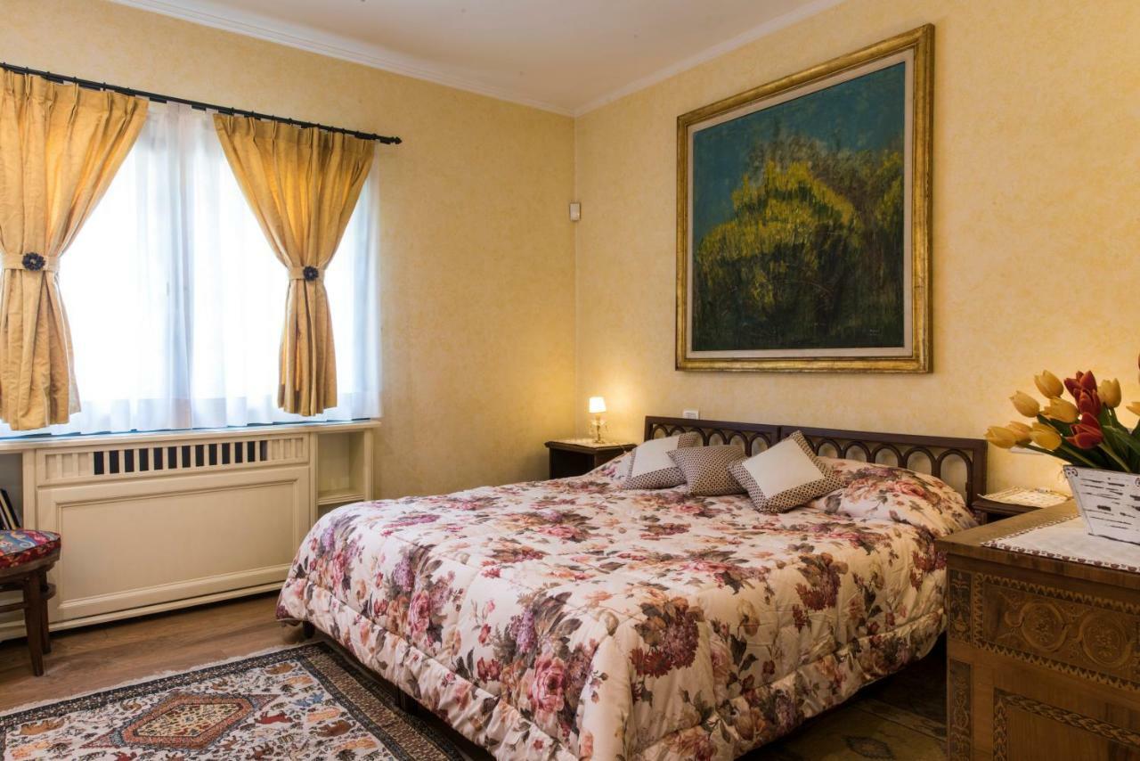 Stylish Florentine In The With Pool Florenz